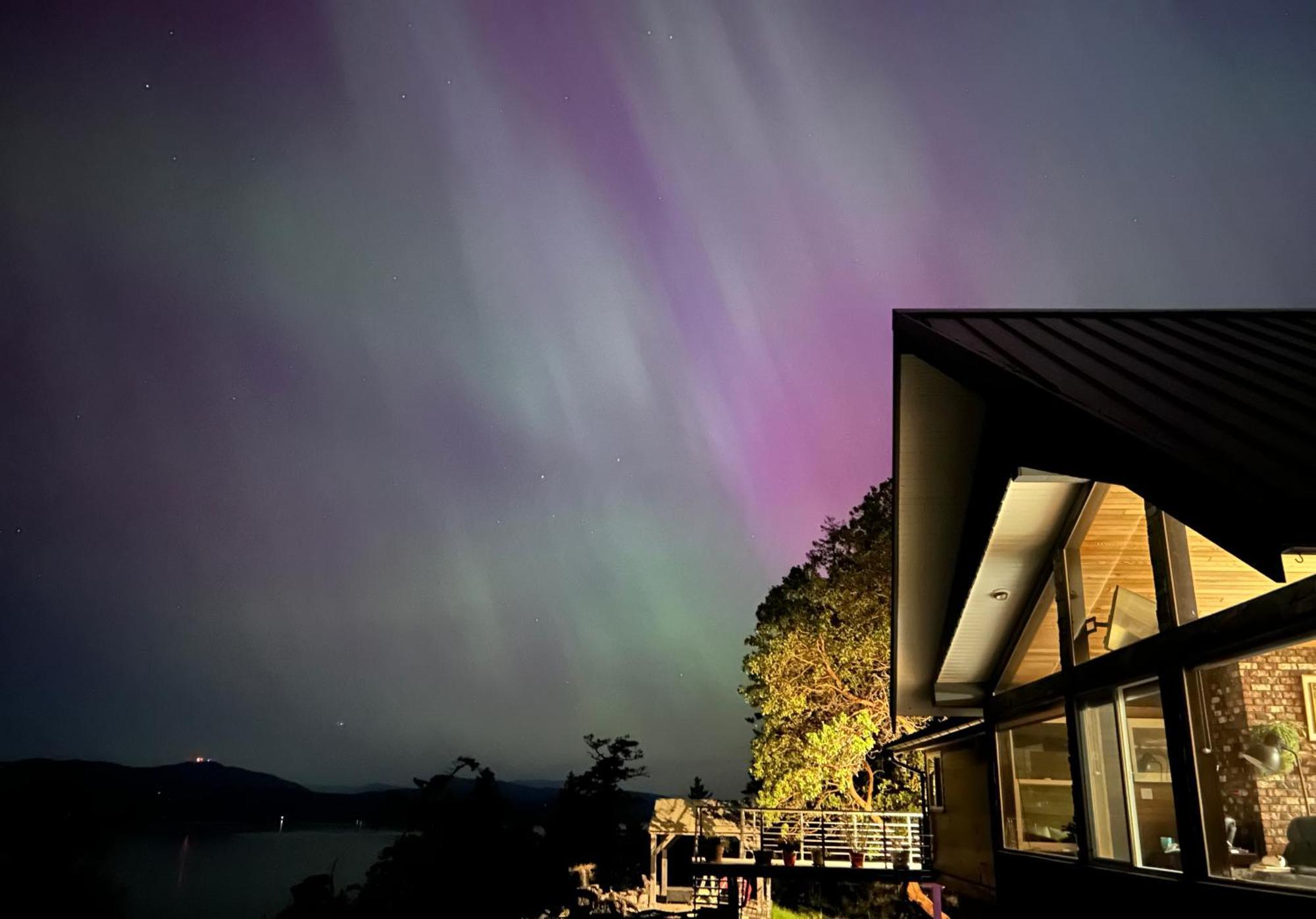 Shangri-La Oceanfront Vacation Home Bedwell Harbour Buitenkant foto