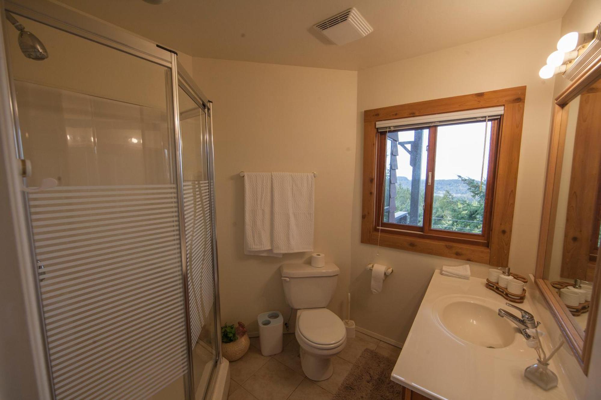 Shangri-La Oceanfront Vacation Home Bedwell Harbour Kamer foto